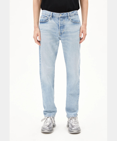 Dylaano Straight Fit